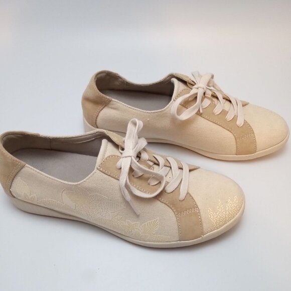 Dansko Olisa Canvas Sneaker, Cream, Floral Accents, Size 39 - Picture 1 of 6